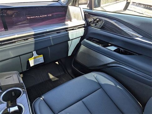 New 2025 Cadillac Escalade IQ Sport 2 image 21