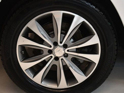 Used 2014 Mercedes-Benz GL 450 4MATIC image 21