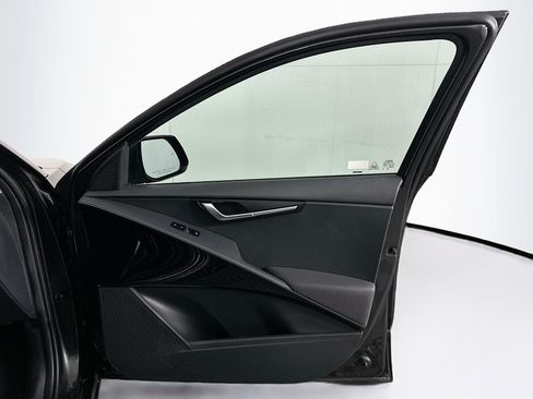 Used 2024 Kia Niro Wind FWD image 33