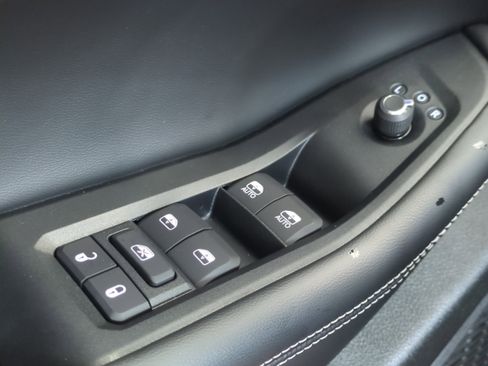 New 2026 Jeep Grand Cherokee Laredo X image 26