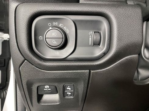 Used 2023 RAM 1500 Big Horn AWD/4WD image 17