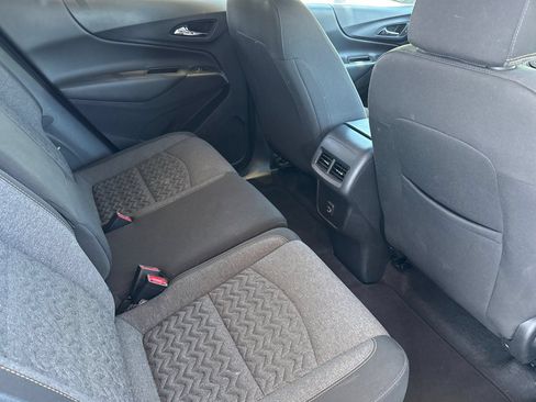 Used 2024 Chevrolet Equinox LT FWD image 23