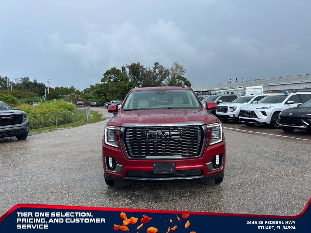 Used 2024 GMC Yukon XL Denali w/ Denali Reserve Package AWD/4WD image 3