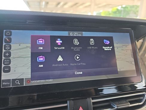 Certified 2022 Kia Niro EX FWD image 14