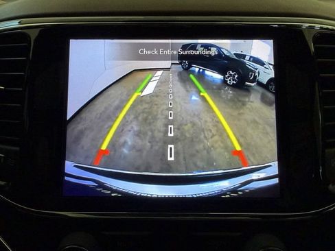 Used 2021 Jeep Grand Cherokee Overland AWD/4WD image 26