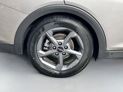 Used 2025 Kia K4 LXS image 34