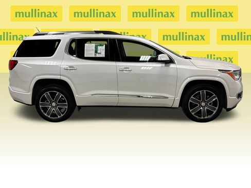 Used 2019 GMC Acadia Denali w/ Technology Package FWD image 22