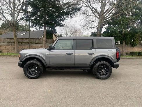 New 2025 Ford Bronco Big Bend w/ Black Diamond Package image 2