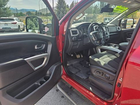 Used 2017 Nissan Titan SV AWD/4WD image 26