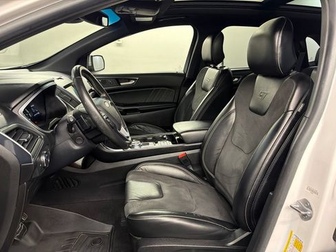 Certified 2019 Ford Edge ST w/ Equipment Group 401A AWD/4WD image 19