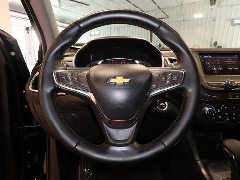 Used 2024 Chevrolet Equinox LT FWD image 10