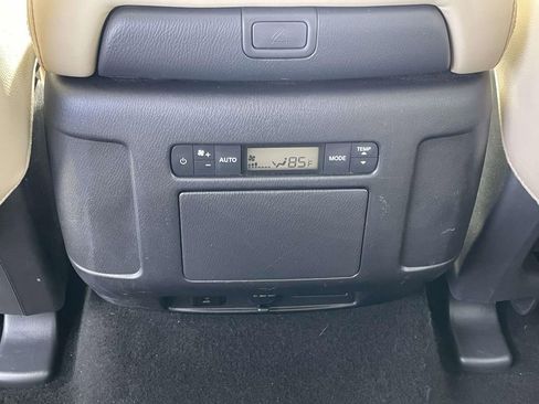 Used 2023 Nissan Armada SL w/ Captain's Chairs Package image 13