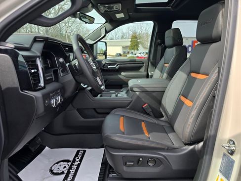 New 2026 GMC Sierra 2500 AT4 w/ Technology Package image 8