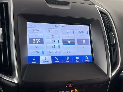 Used 2020 Ford Edge Titanium w/ Equipment Group 301A image 33