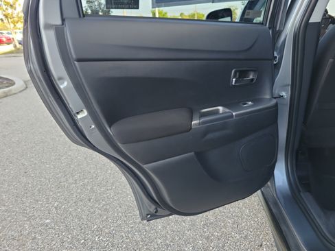Used 2021 Mitsubishi Outlander Sport SE FWD image 14