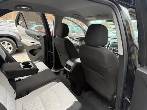Used 2021 Chevrolet Equinox LS w/ LS Convenience Package image 15