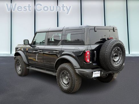 Used 2025 Ford Bronco Badlands image 7