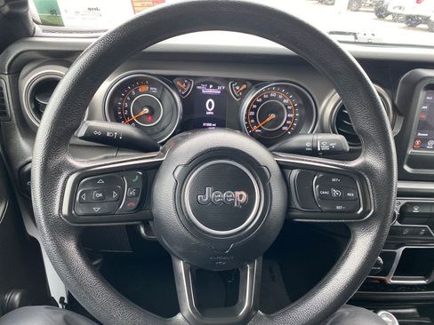 Used 2023 Jeep Wrangler Sport image 15