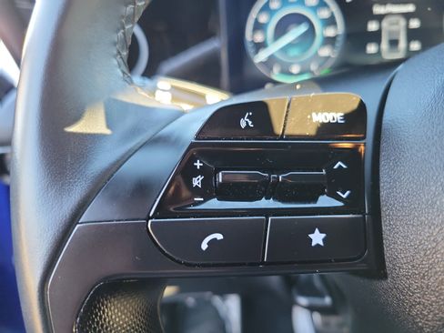 Certified 2025 Hyundai Elantra SEL w/ Cargo Package image 7