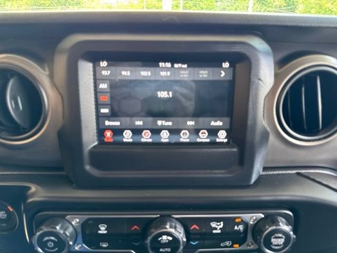 Used 2019 Jeep Wrangler Unlimited Sport S AWD/4WD image 20