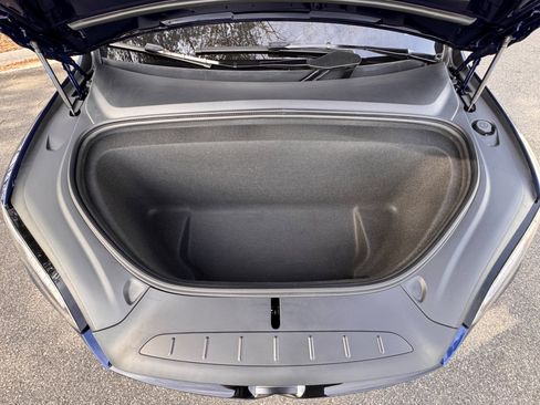 Used 2023 Tesla Model X image 70