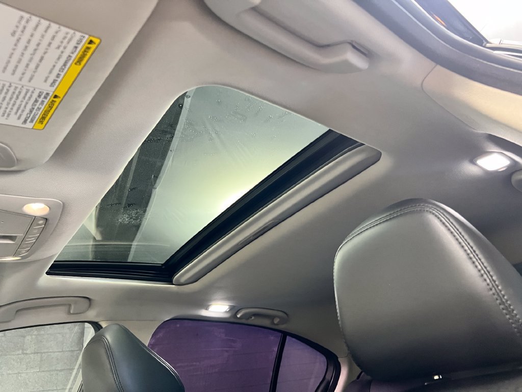 Used 2021 INFINITI Q50 Luxe RWD image 4