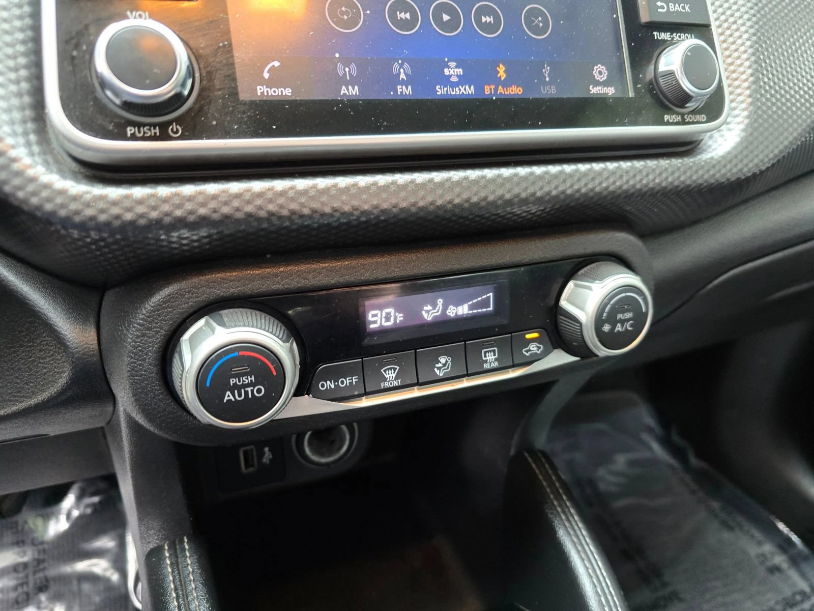 Used 2019 Nissan Kicks SV FWD image 24