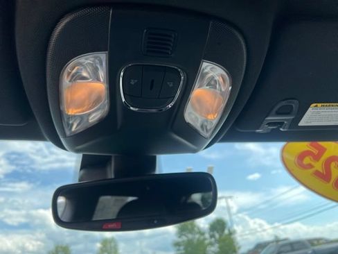 Certified 2025 Jeep Compass Limited AWD/4WD image 18
