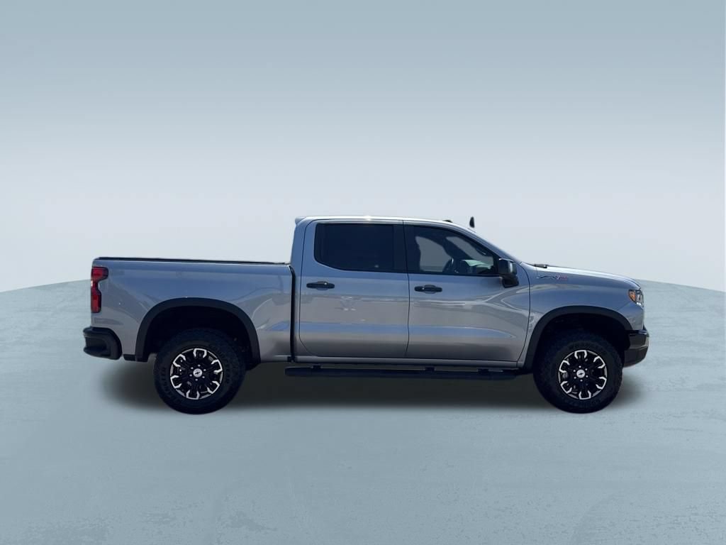 Used 2024 Chevrolet Silverado 1500 ZR2 w/ Technology Package AWD/4WD image 9