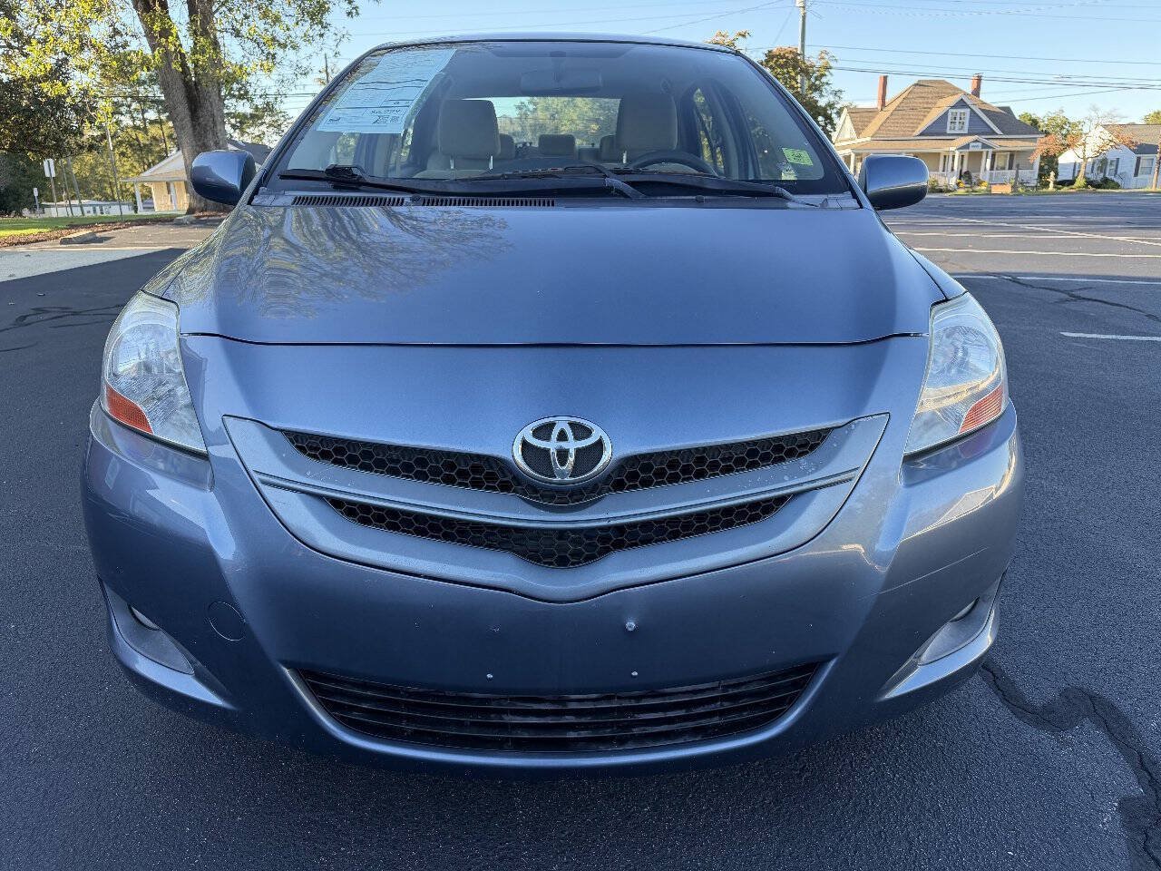 Used 2008 Toyota Yaris Sedan w/ Convenience Pkg FWD image 3