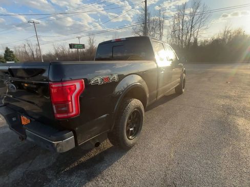 Used 2017 Ford F150 Lariat w/ Equipment Group 501A Mid image 8