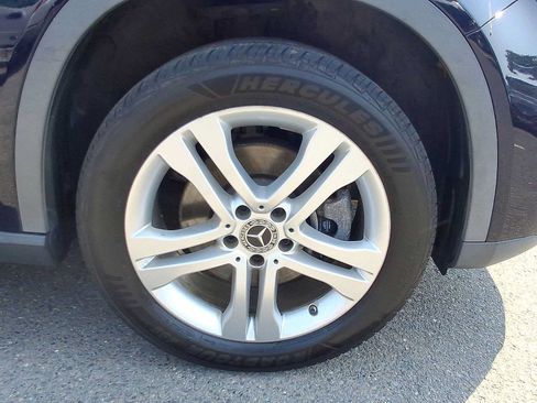 Used 2018 Mercedes-Benz GLA 250 4MATIC image 27