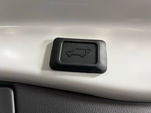 Used 2025 Toyota RAV4 XSE image 30