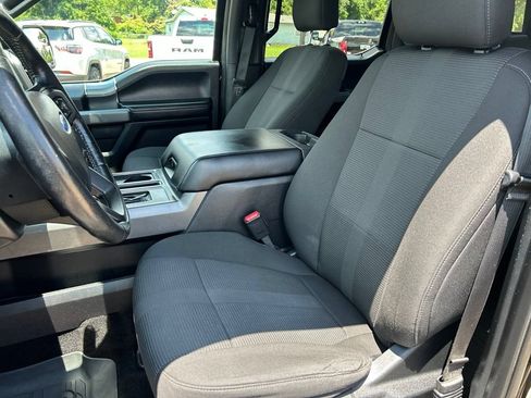 Used 2017 Ford F150 XLT w/ Equipment Group 302A Luxury AWD/4WD image 10