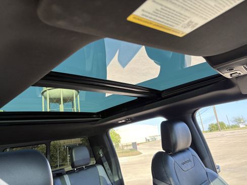 Used 2018 Ford F150 Raptor w/ Equipment Group 802A Luxury image 19