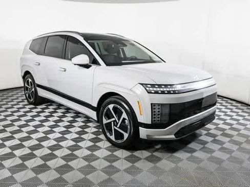 New 2026 Hyundai Ioniq 9 Calligraphy image 10