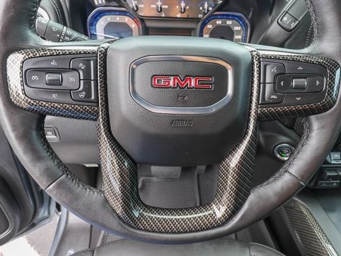 Used 2020 GMC Sierra 1500 SLT w/ SLT Premium Plus Package AWD/4WD image 17