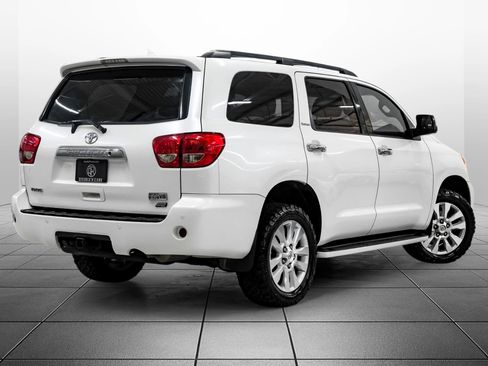 Used 2010 Toyota Sequoia Platinum image 8