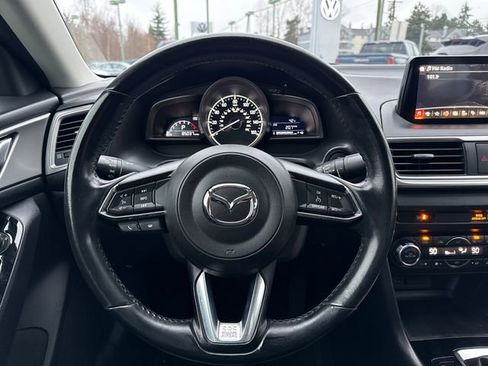 Used 2017 MAZDA MAZDA3 Touring image 21