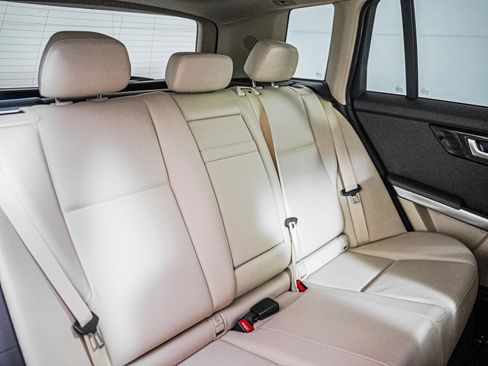 Used 2014 Mercedes-Benz GLK 350 2WD image 13