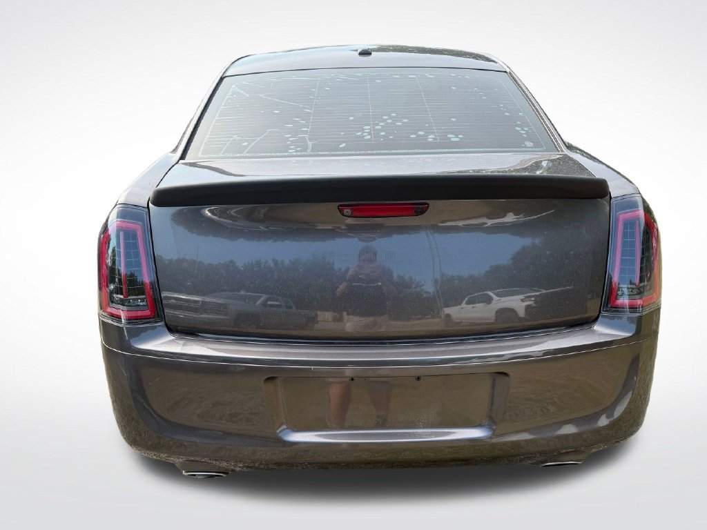 Used 2014 Chrysler 300 S RWD image 5