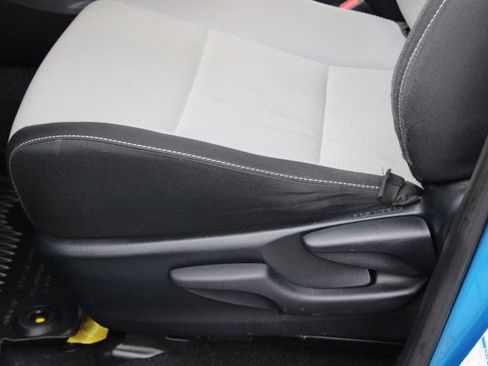 Used 2017 Toyota RAV4 XLE image 17