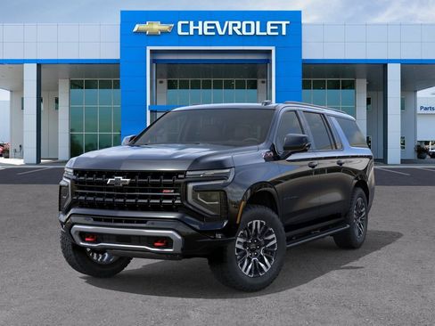 New 2026 Chevrolet Suburban Z71 w/ Comfort Package AWD/4WD image 6
