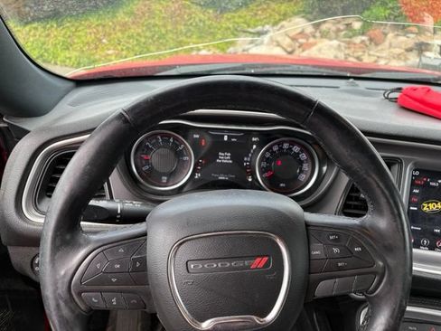 Used 2019 Dodge Challenger SXT AWD/4WD image 13