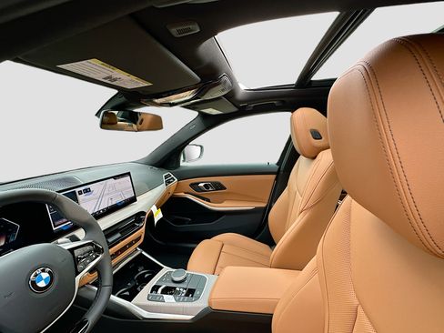 New 2025 BMW 330i Sedan w/ Convenience Package image 17