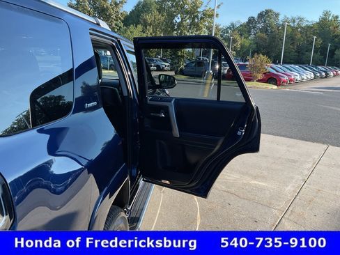 Used 2023 Toyota 4Runner Limited AWD/4WD image 21