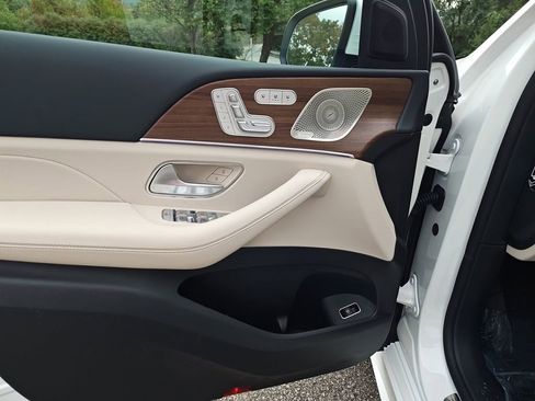 New 2026 Mercedes-Benz GLE 450 4MATIC image 16