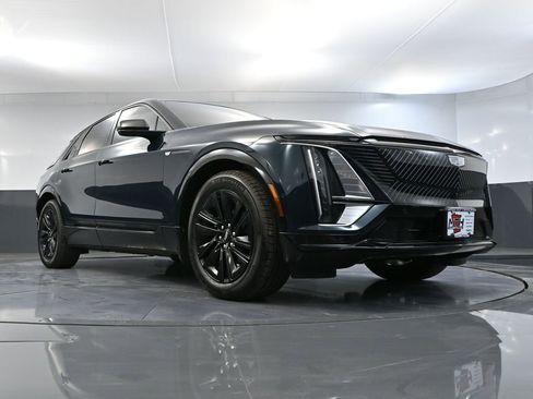 Used 2024 Cadillac Lyriq Luxury image 55