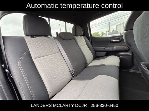 Used 2022 Toyota Tacoma TRD Off-Road w/ Technology Package AWD/4WD image 14