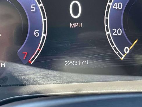 Used 2023 Jeep Grand Cherokee L Limited AWD/4WD image 29